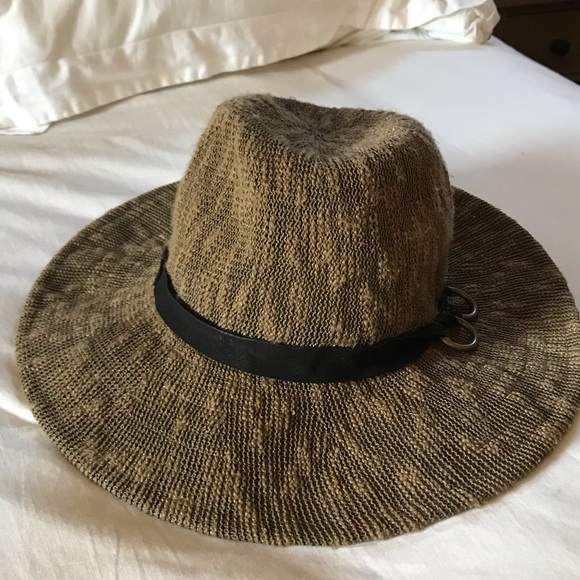 Ecote Accessories - Urban outfitters hat Ecote Accessories - Urban outfitters hat